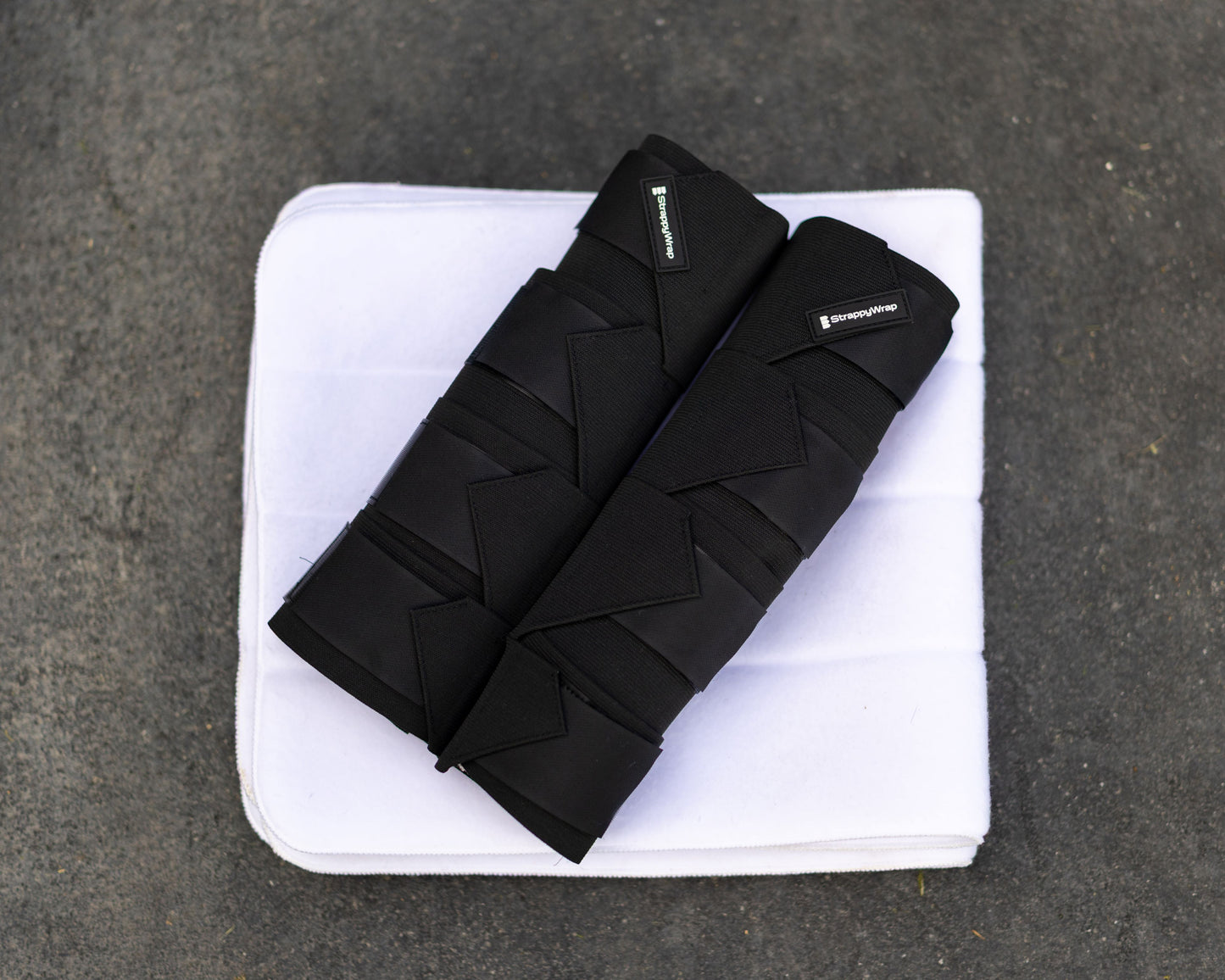 StrappyWrap - The Ultimate Quick Apply Horse Wraps